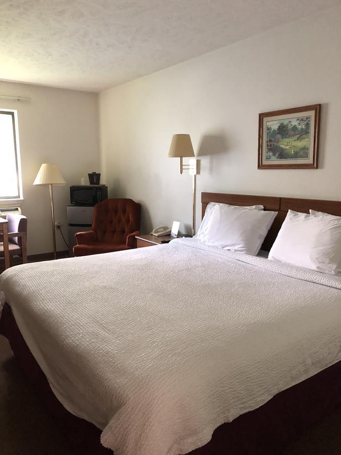 Coronado Motel & Rv Park Lindsborg 外观 照片