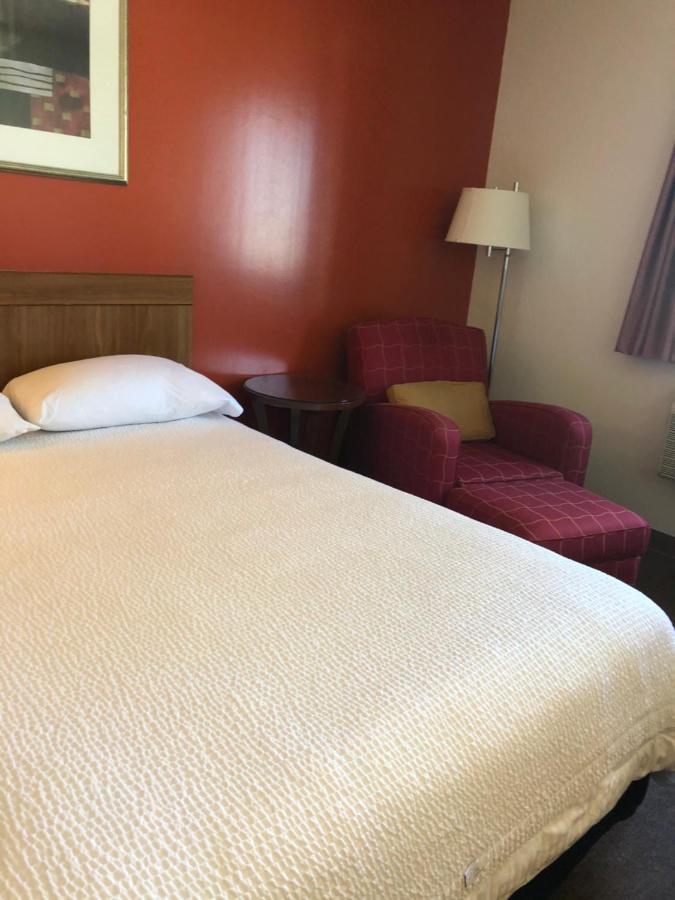 Coronado Motel & Rv Park Lindsborg 外观 照片